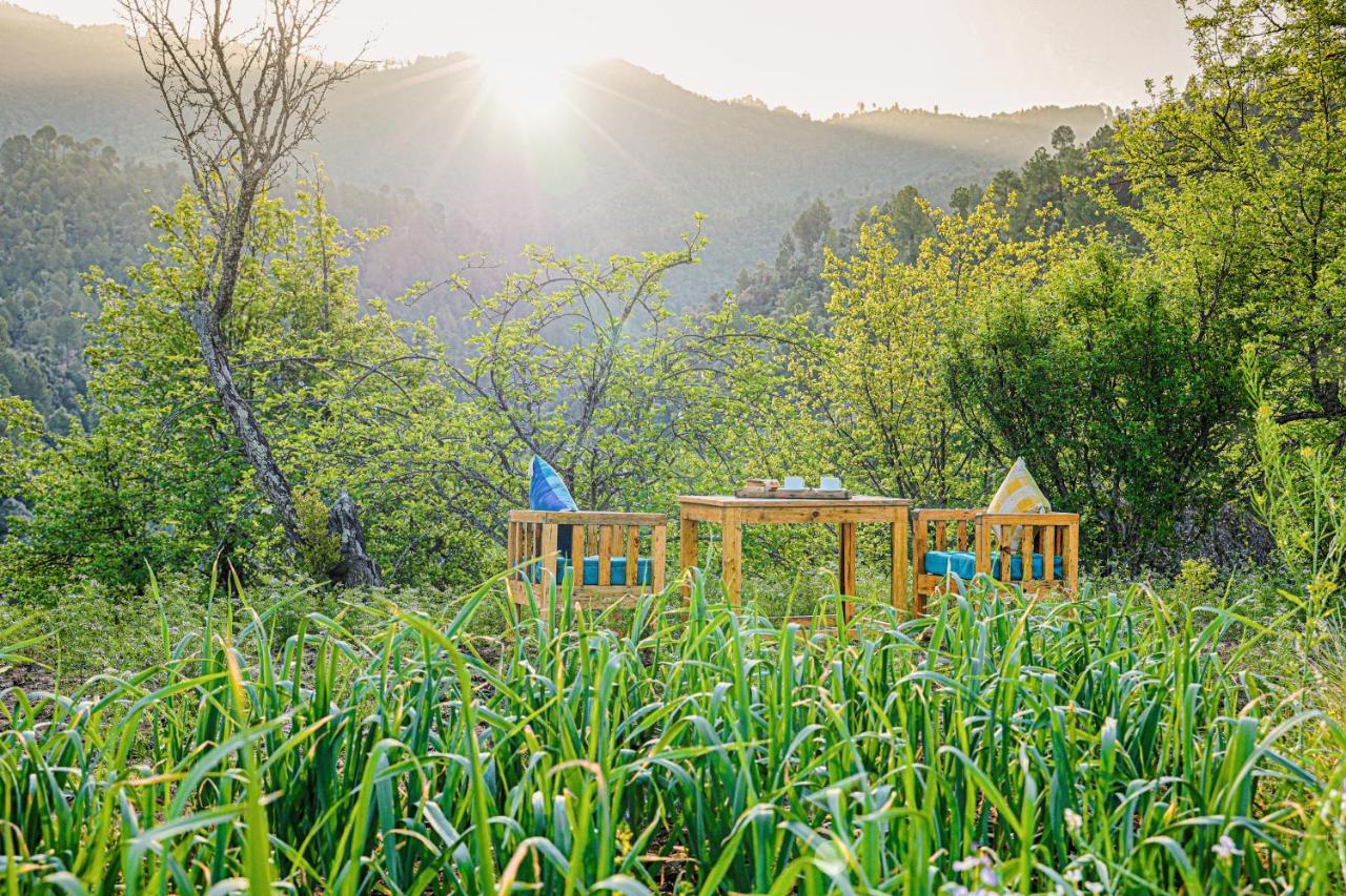 Saffronstays El Sueno, Mukteshwar -Villa Serving Pahadi Meals Buitenkant foto